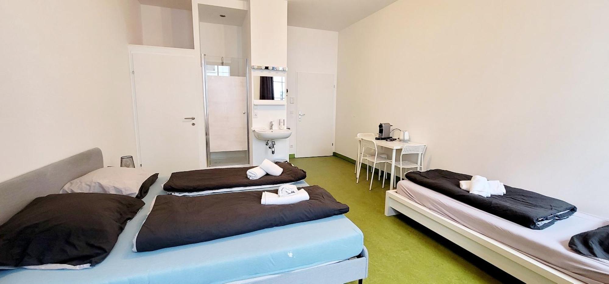 Tota Studio Vienna Esterno foto