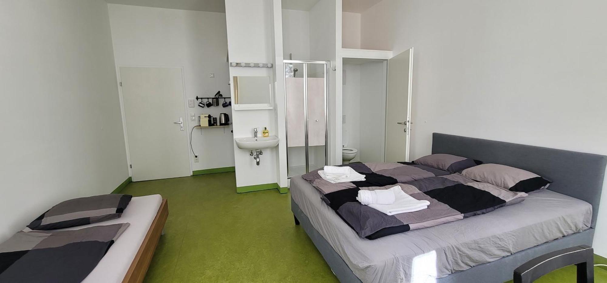Tota Studio Vienna Esterno foto