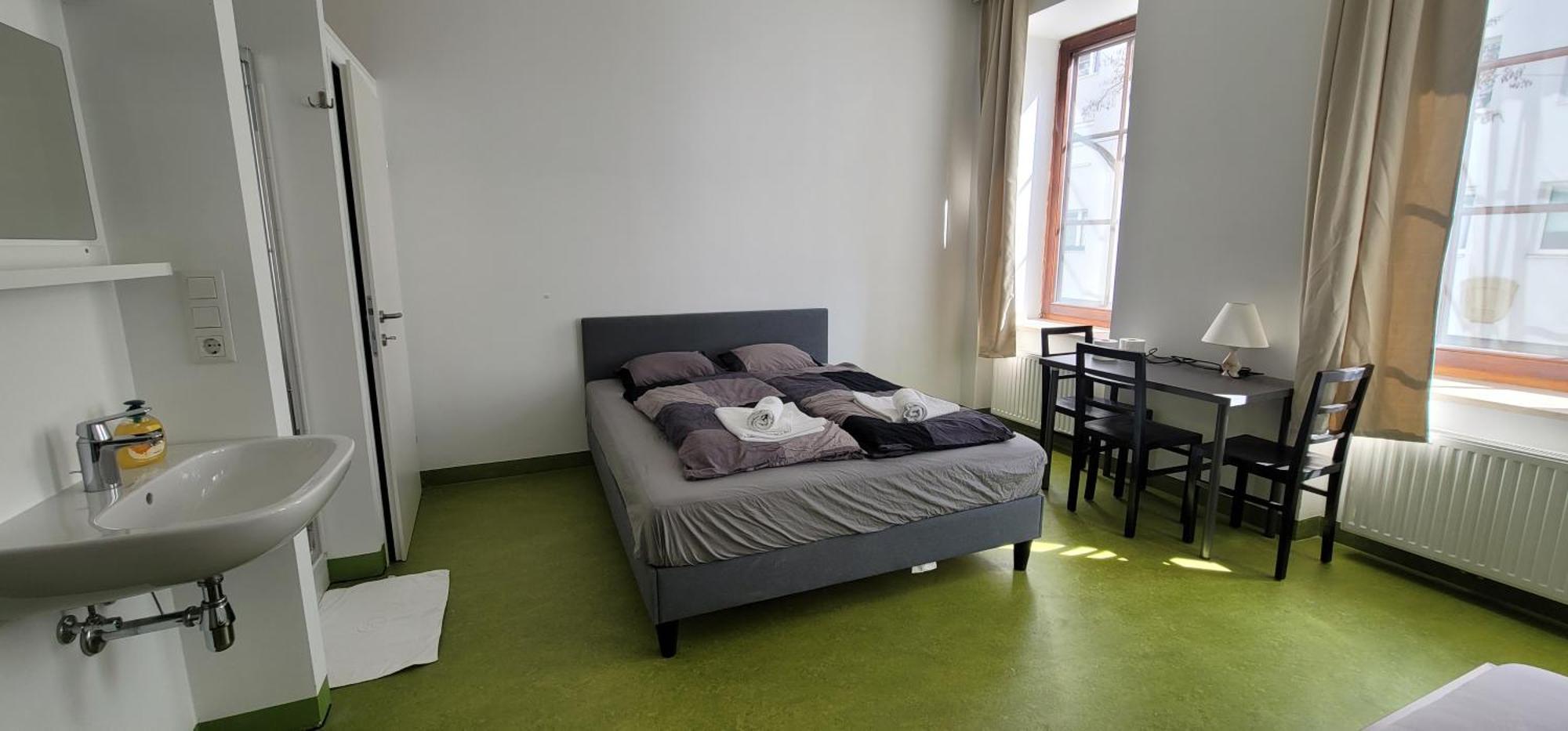 Tota Studio Vienna Esterno foto